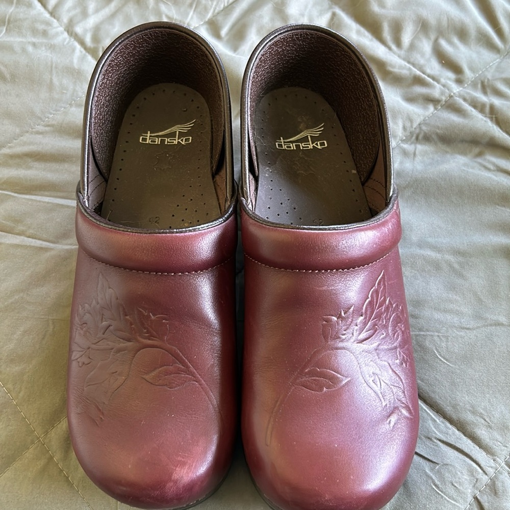 Dansko clogs size 42
